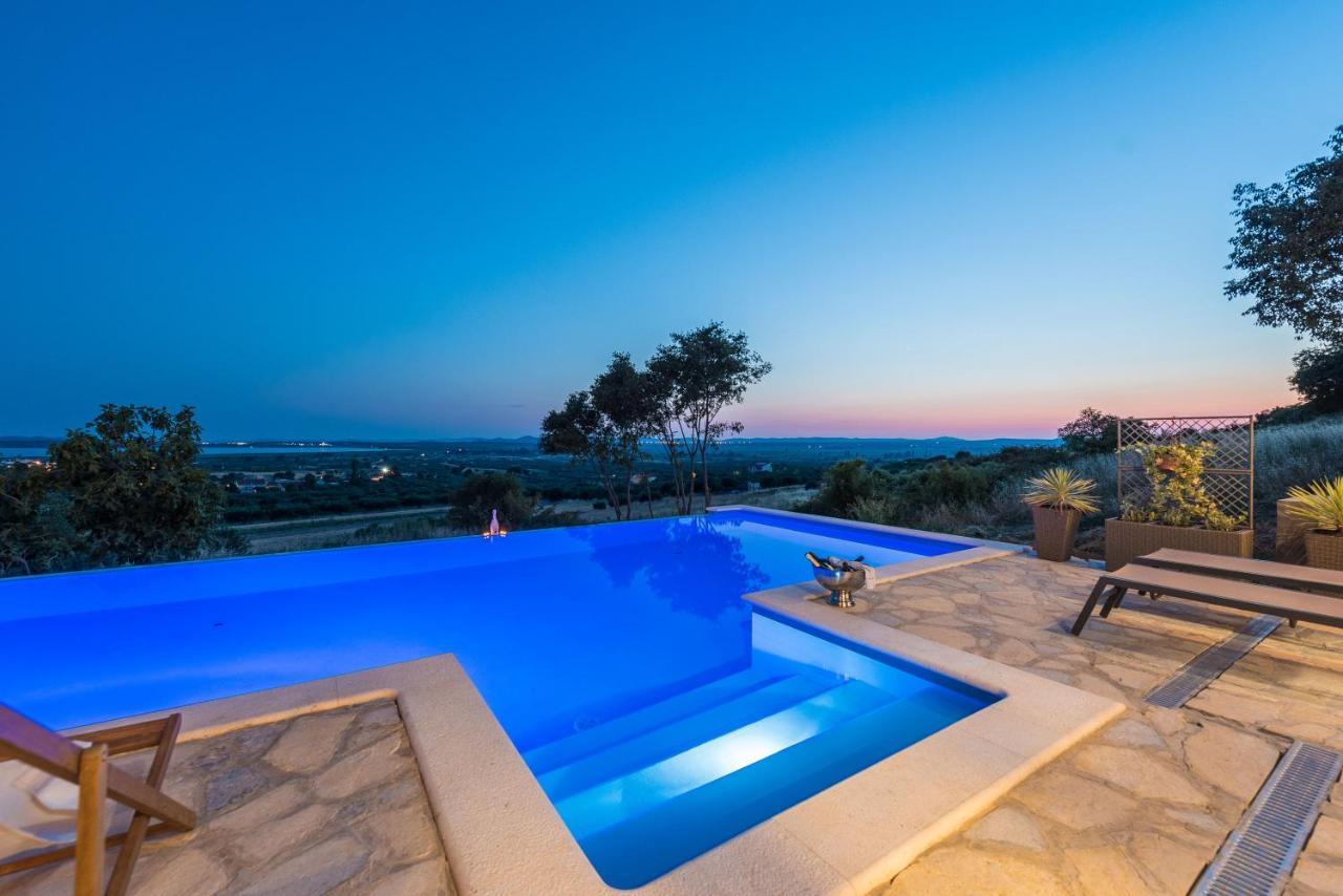 Brand New Villa Cara D Oro, Vrana Vrana  외부 사진
